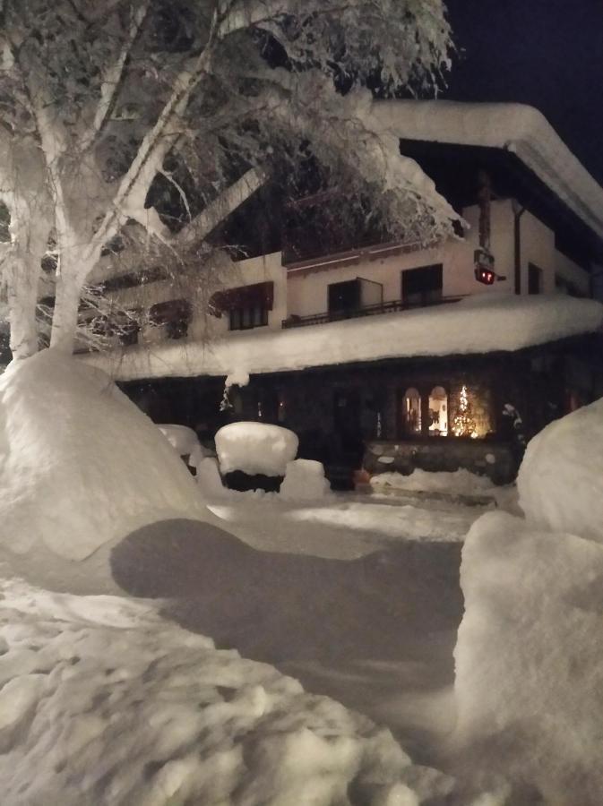 Albergo Martinet Vernante Exterior photo