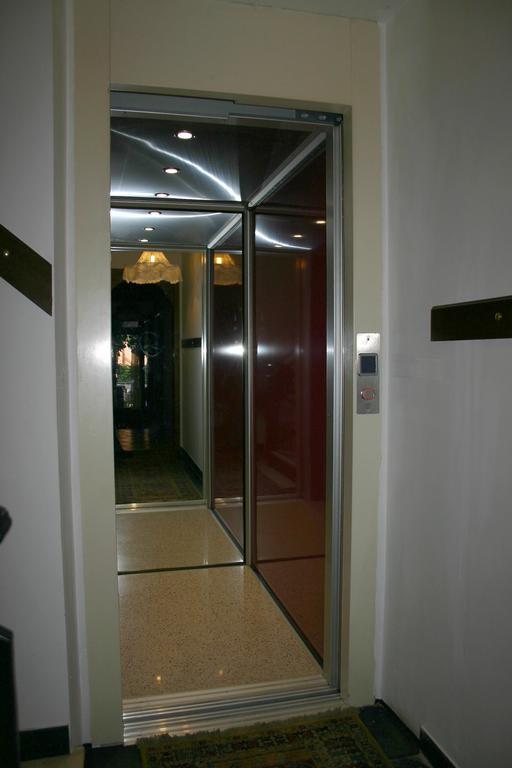 Albergo Martinet Vernante Exterior photo
